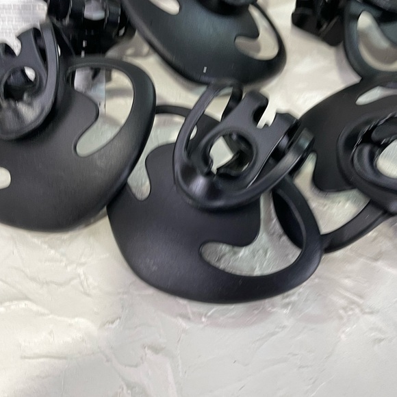 *Lids Curve Cap Rack Display & Storage System - Picture 5 of 8